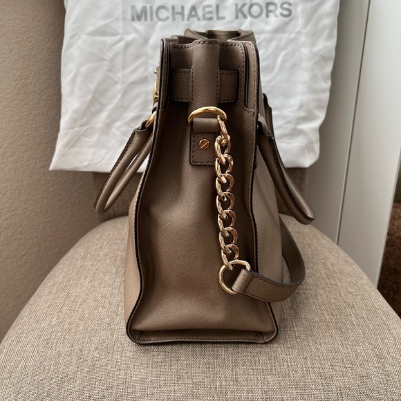 MK Large Hamilton Saffoano in taupe color. - Picture 7 of 8